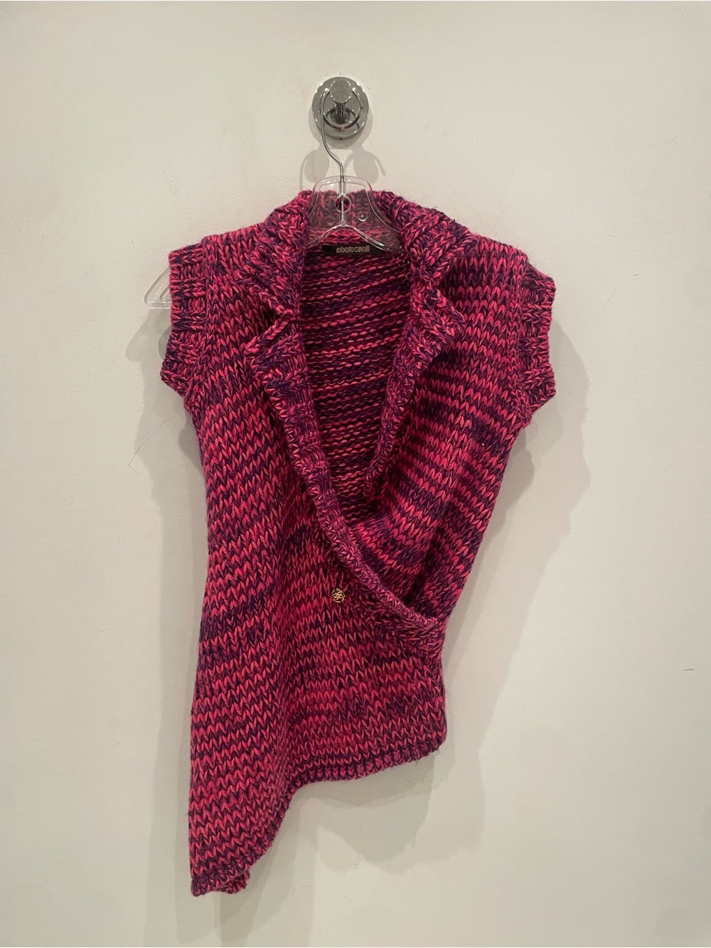 Knit Short Sleeve Wrap Sweater Vest in Pink-Black